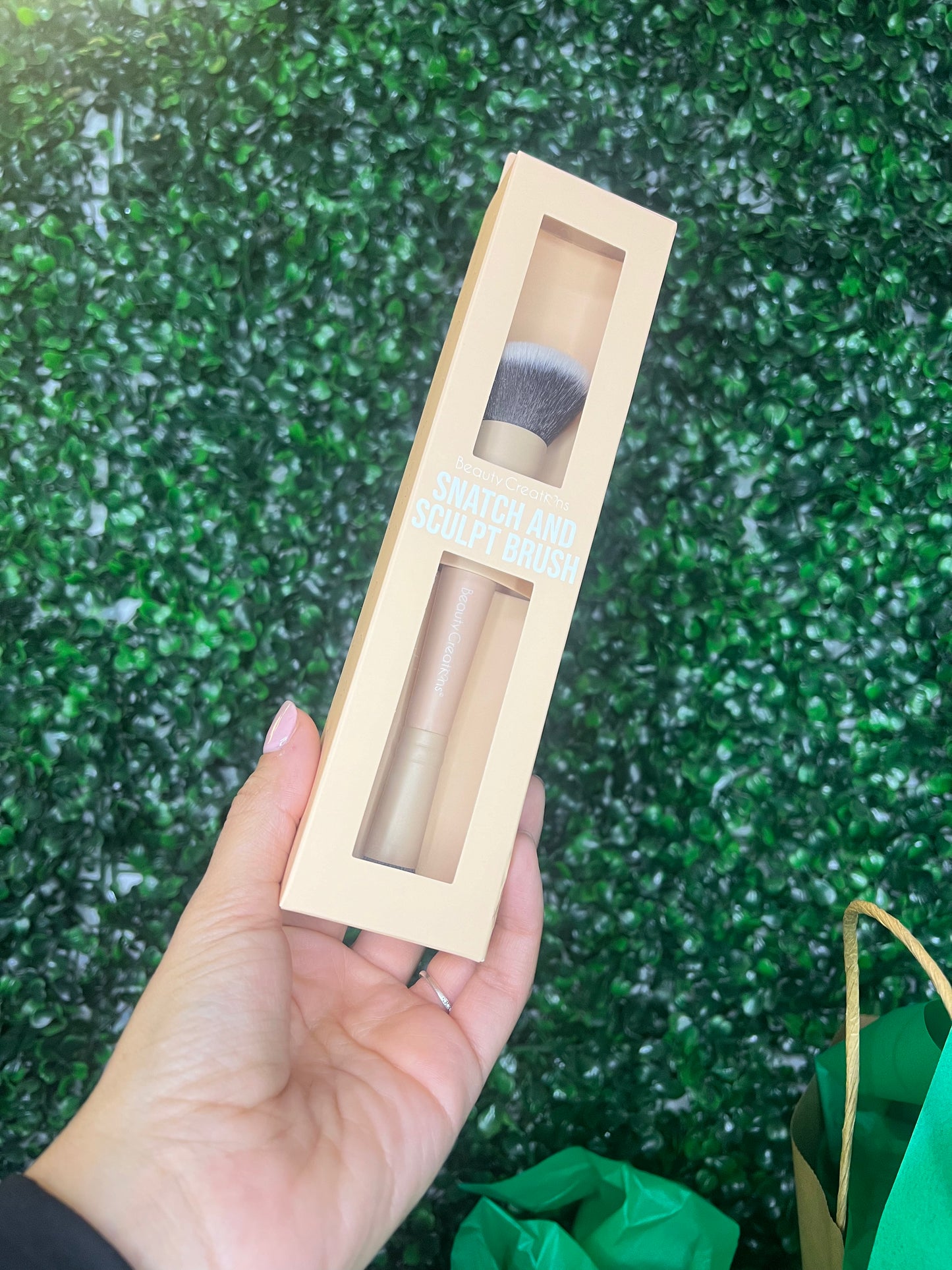 Snatch & Sculpt Brush (Beauty Creations)