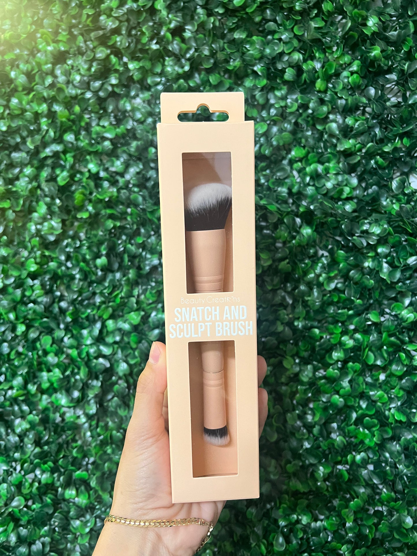 Snatch & Sculpt Brush (Beauty Creations)